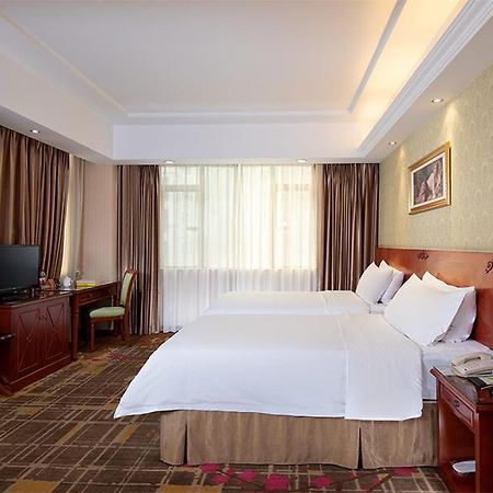 Vienna Hotel Dongguan Hou Street Wanda Plaza Екстериор снимка