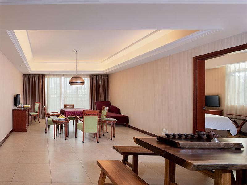 Vienna Hotel Dongguan Hou Street Wanda Plaza Екстериор снимка